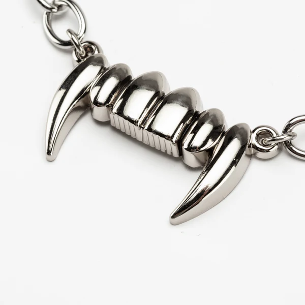 FANG CHAIN NECKLACE