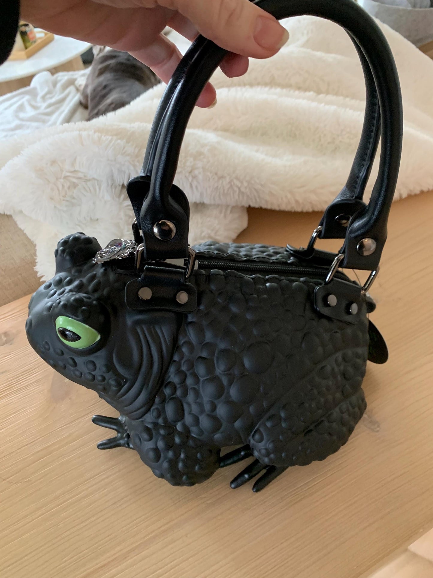Black Toad Purse - Green Glow Eyes