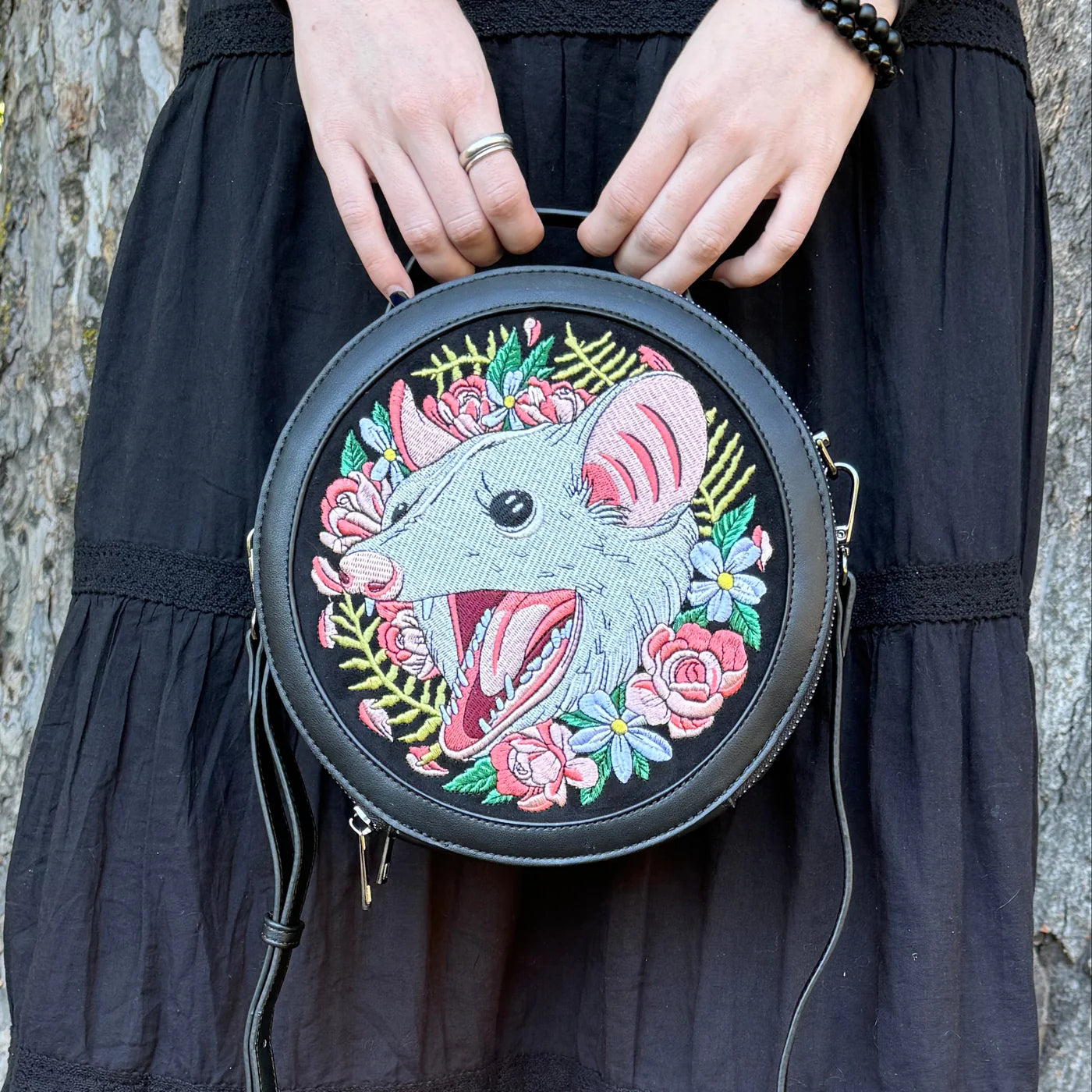WINDY WILLOWS Opossum Black Bag