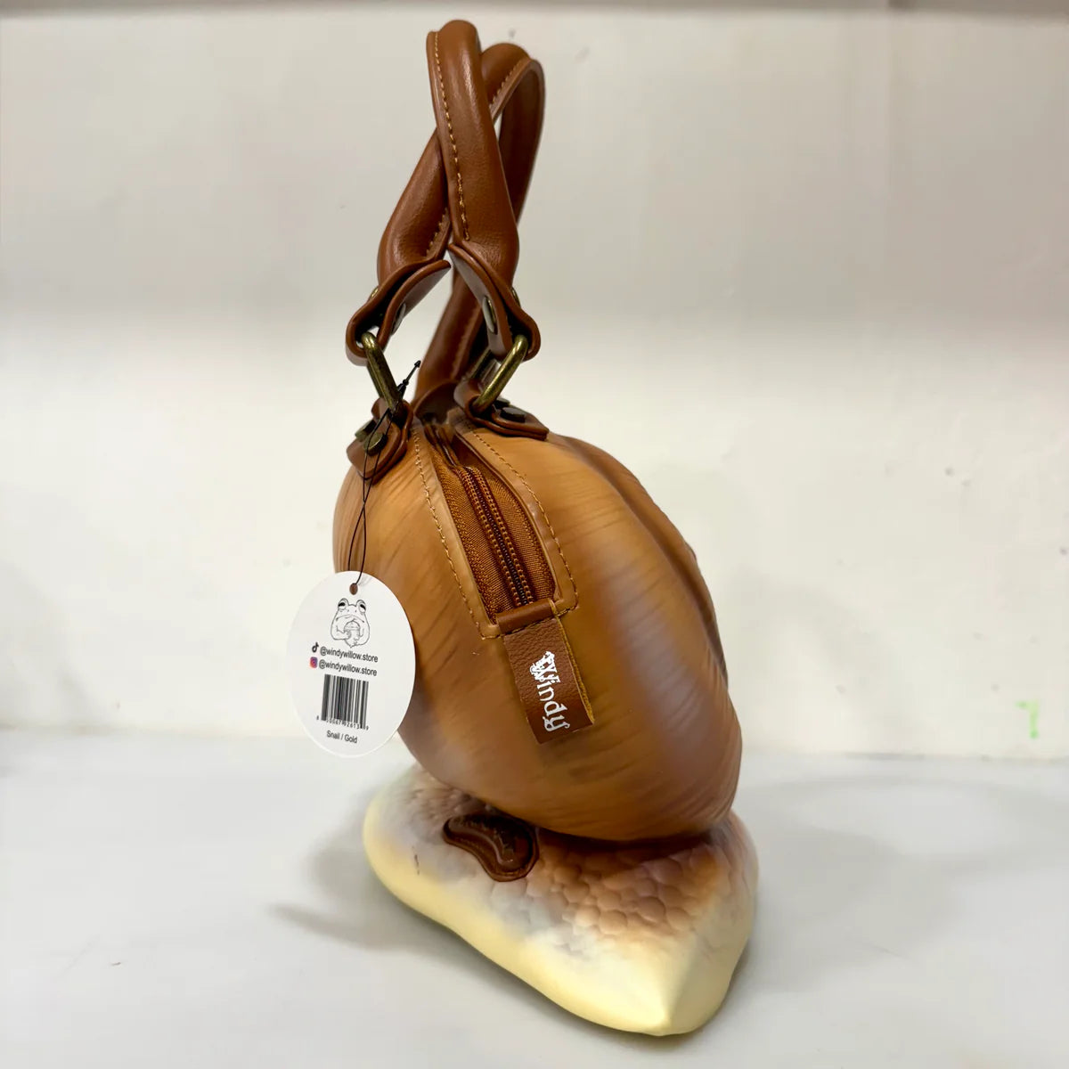 Windy Willows Snail Bag