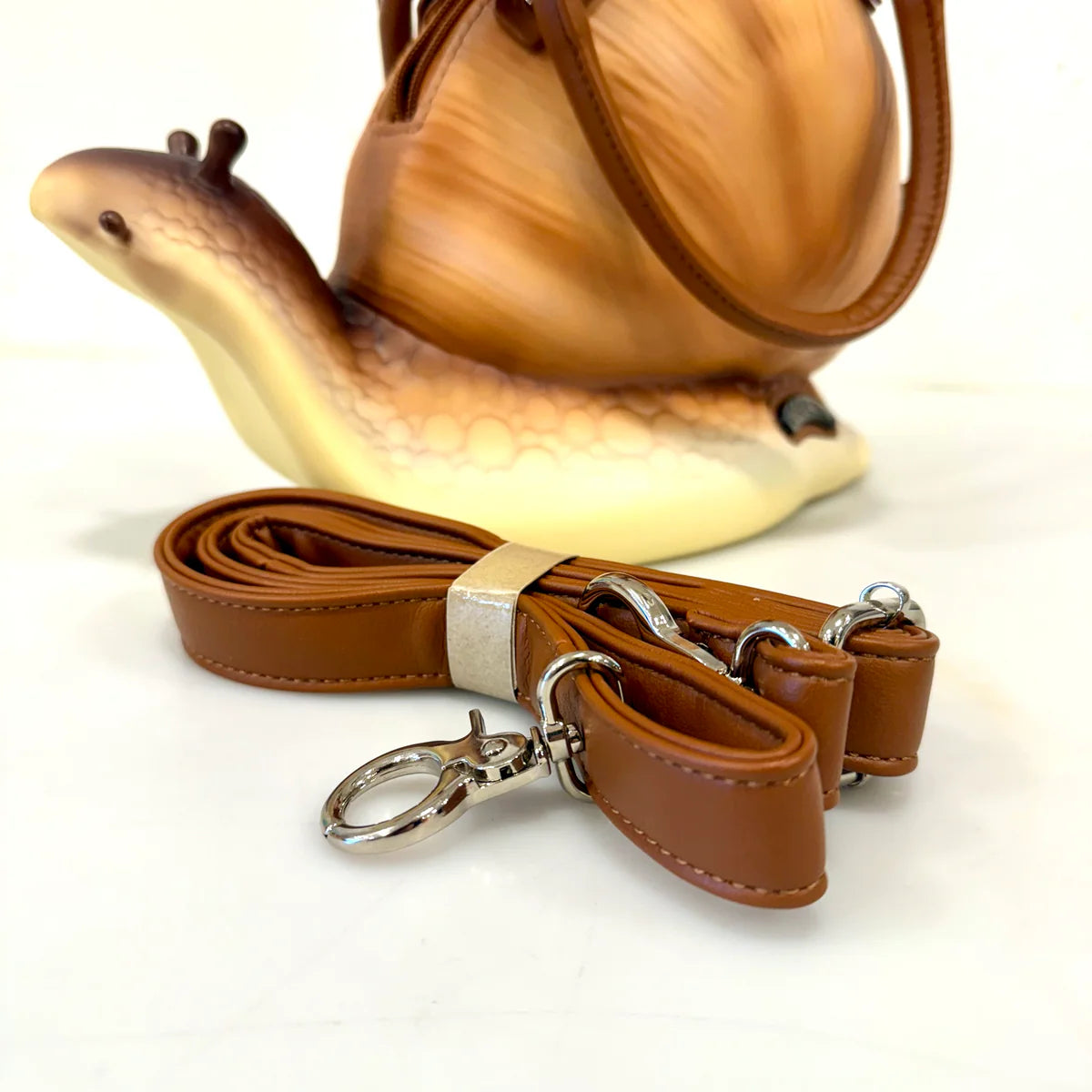 Windy Willows Snail Bag