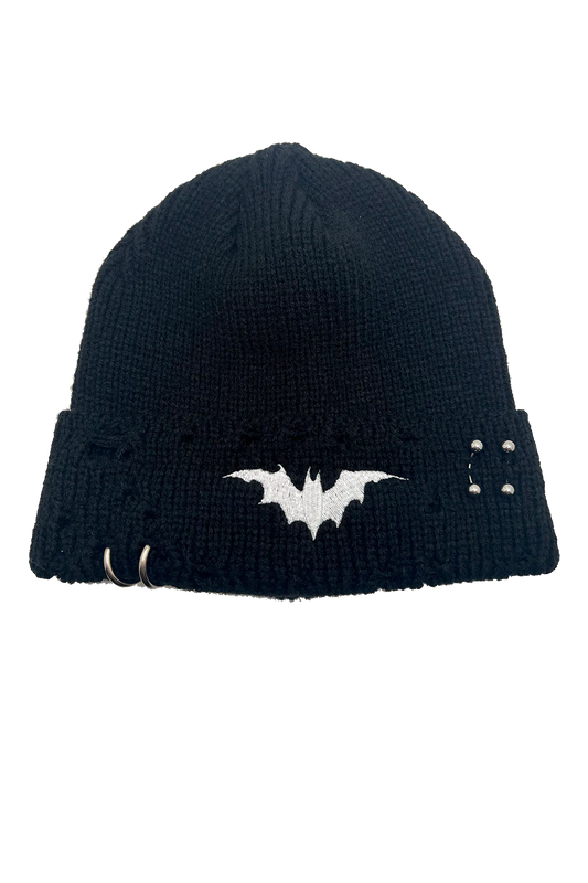 Distressed Pierced Beanie [White Bat]