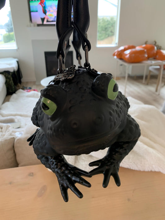 Black Toad Purse - Green Glow Eyes