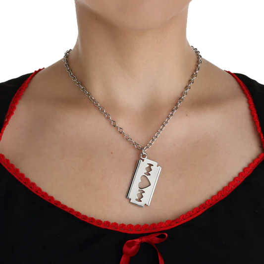 RAZOR PENDANT NECKLACE