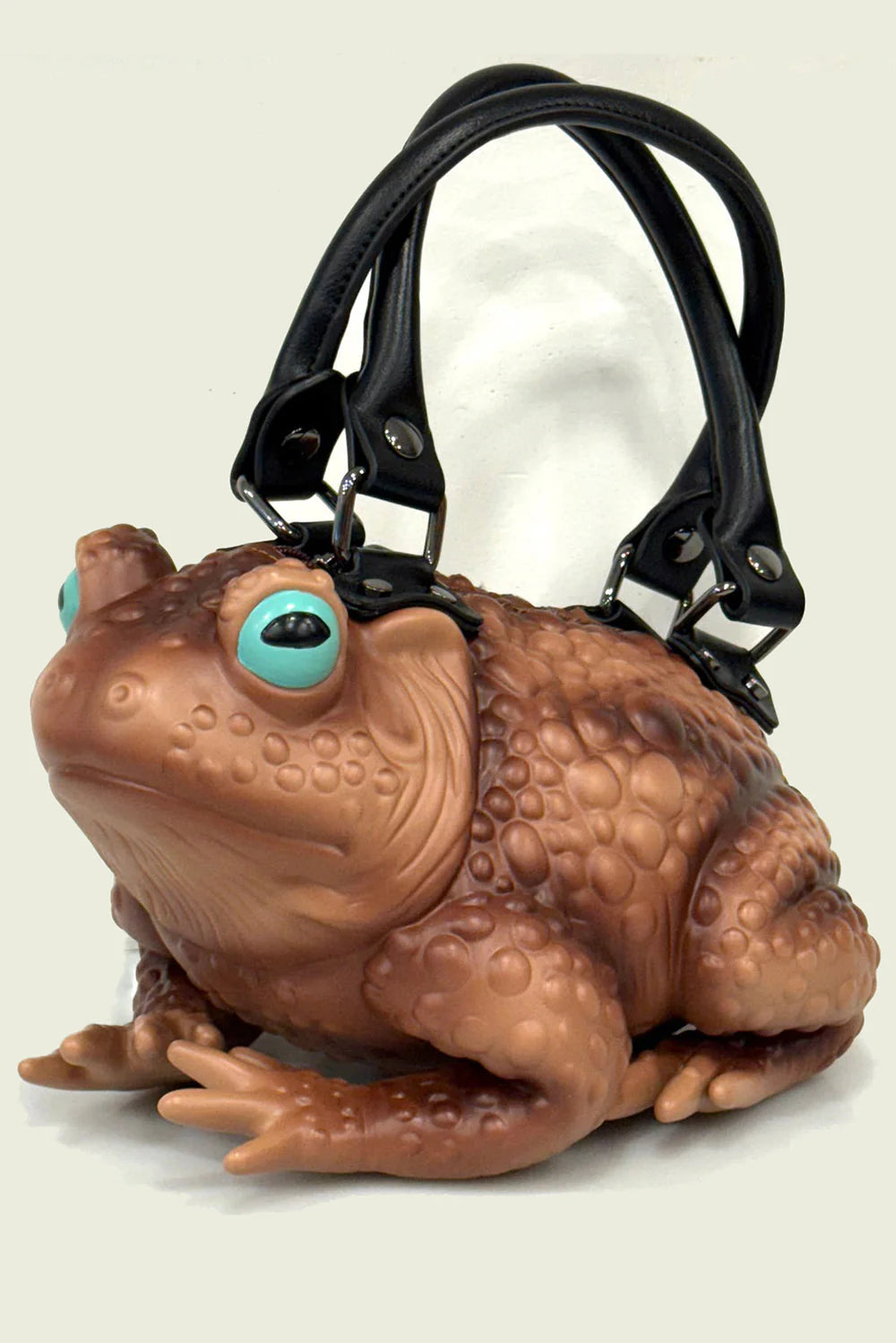 WINDY WILLOWS Toad Purse Tan