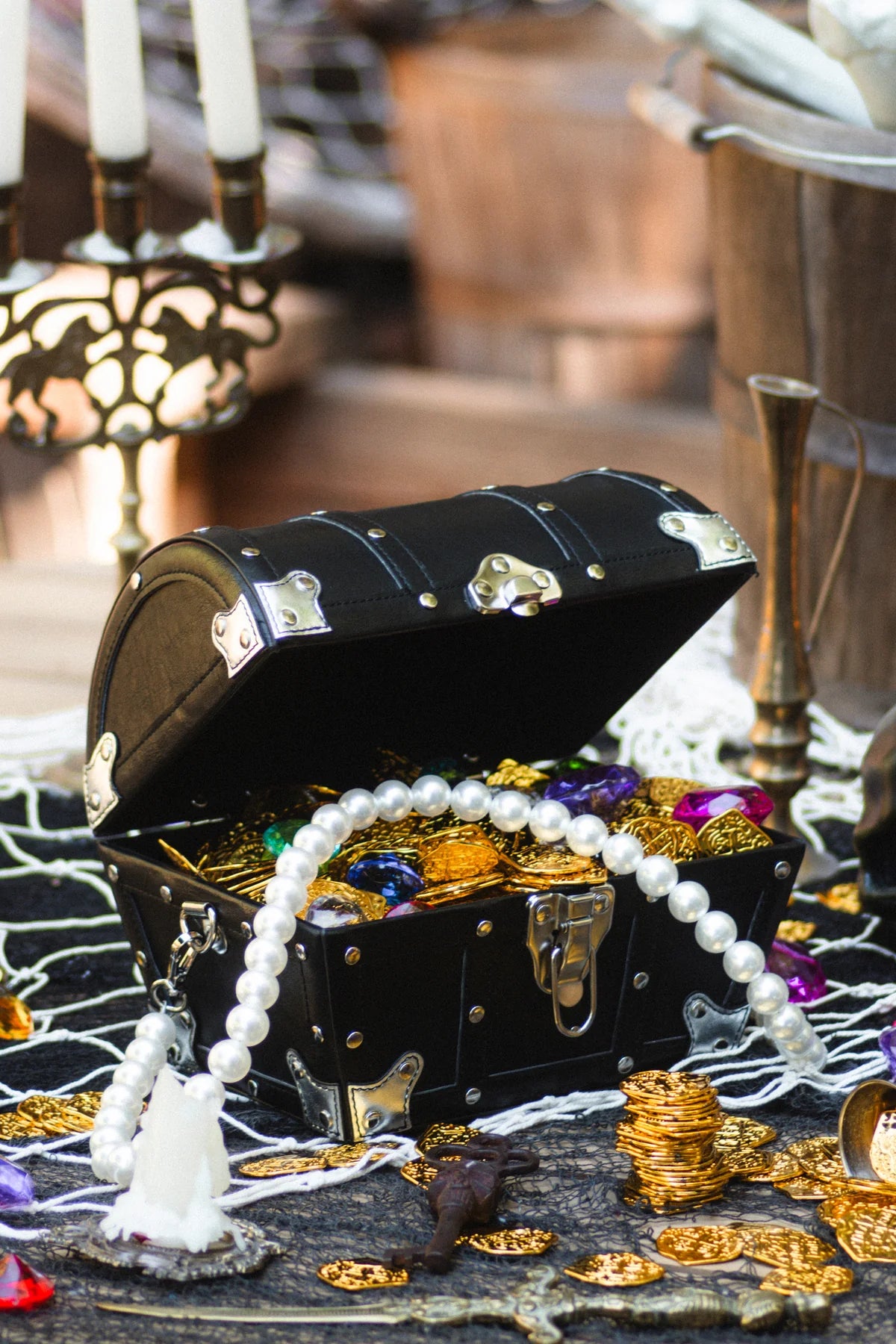 FOXBLOOD Treasure Chest Bag